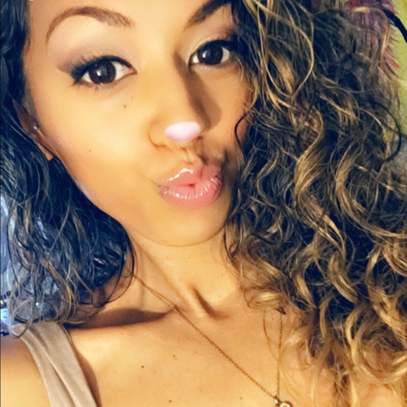 Meet your Posher, Jessica - Picture 7 of 8